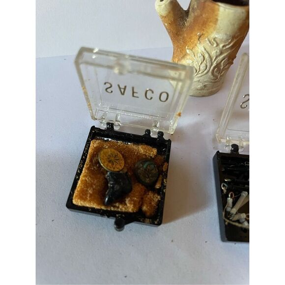 Lot of Dollhouse Items - Picture 4 of 8